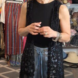 MOMS BEAUTIFUL CROCHET DUSTER